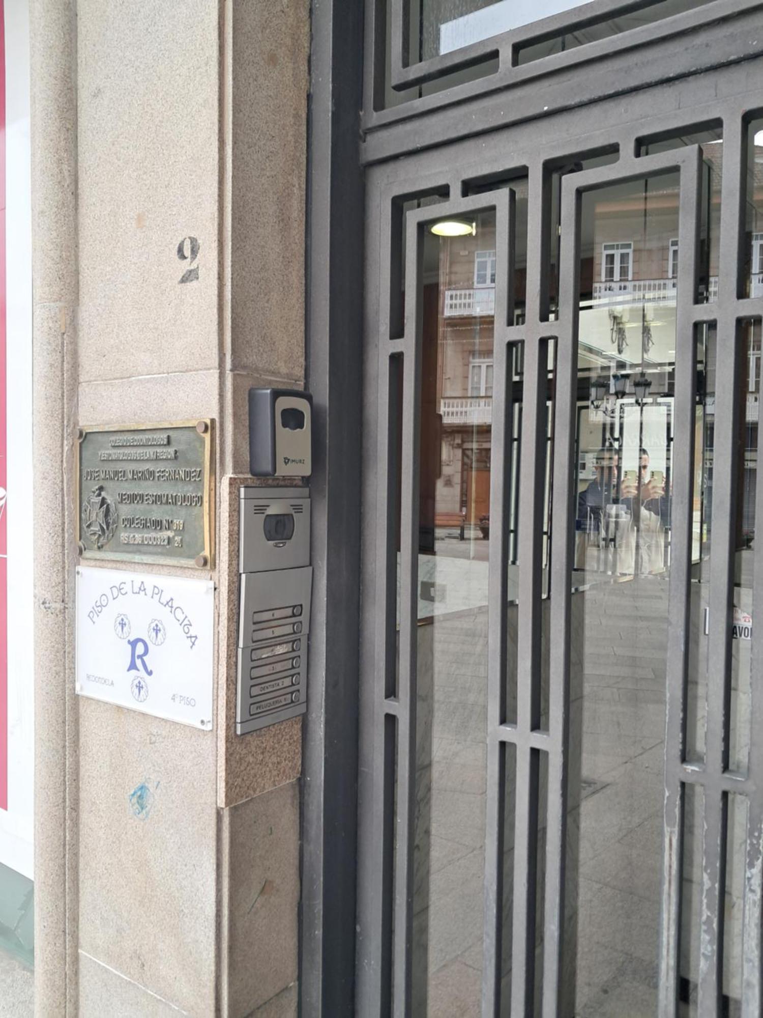 El Piso De La Placita Redondela Bagian luar foto